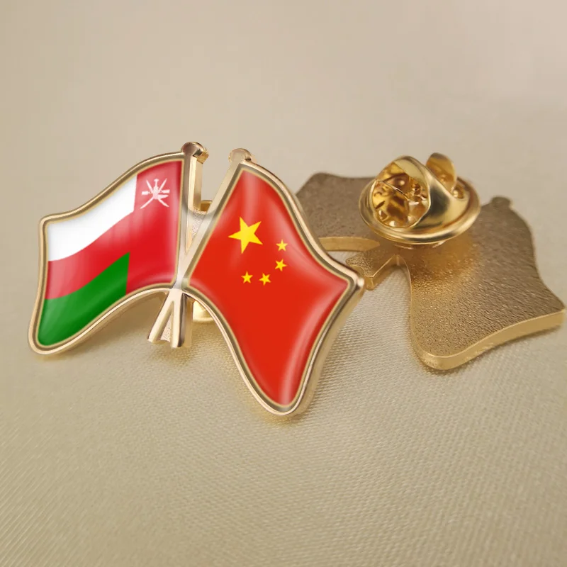 China and Oman Crossed Double Friendship Flags Lapel Pins