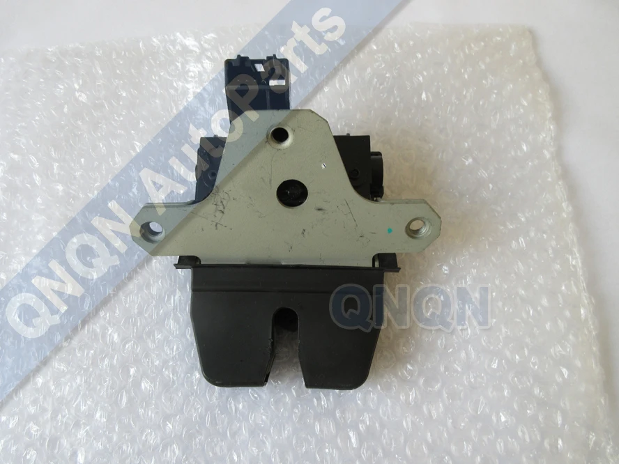 LATCH CATCH HOOD LOCK BLOCK for Ford Focus IIin Engine