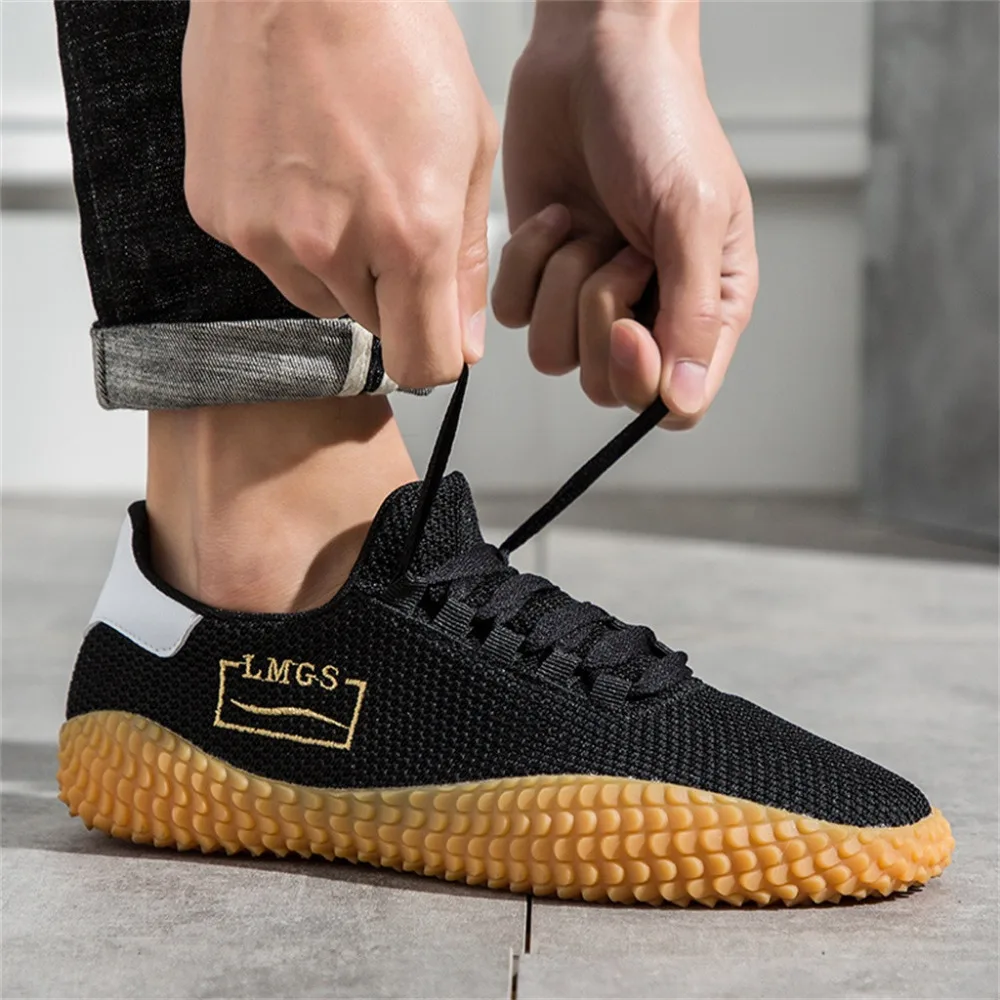 2019 Summer men's breathable mesh sneakers wild trend casual shoes round head straps running shoes non-slip lightweight 40J20 (19)