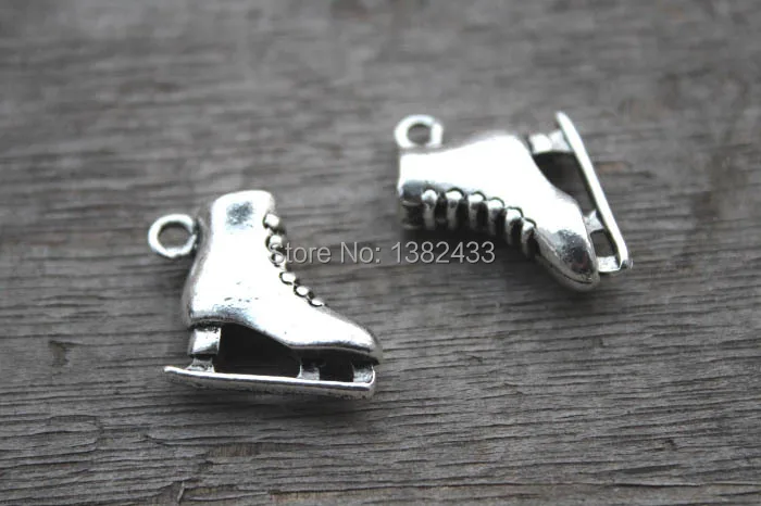 

8pcs-Ice Skate Charms Antique Tibetan Silver 3 D Roller skates charm pendants 20x17X6mm