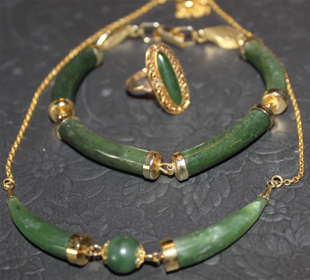 

1853 NATURAL JADE JEWELRY SET~ NECKLACE~ BRACELET~ RING