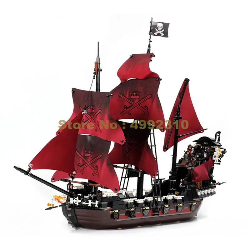 

1151pcs queen anne's revenge pirate of the caribbean 7 figures building block 4195 Bricks Toy