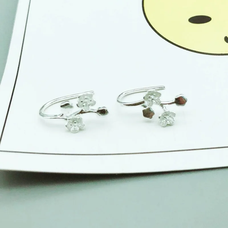 

New 925 Sterling Silver Stud Earring Women Jewelry Classic Earrings for Women Party Gift Simple Leaf Ear Clip Earings