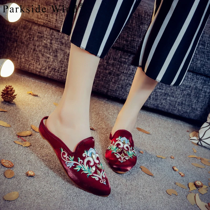 

Parkside Wind Velvet Women Slippers Embroider Pointed Toe Slip On Mules Shoes Summer Fashion Slingback Ladies Shoes XWA2068-45