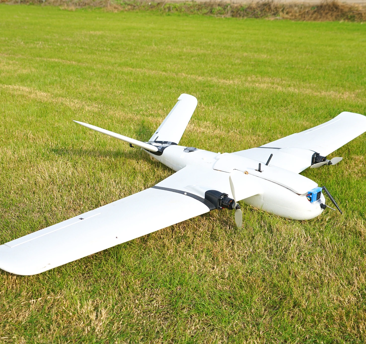 Летательный аппарат с электронным пультом ДУ 1880 мм|aircraft rc|rc airplane kitrc |