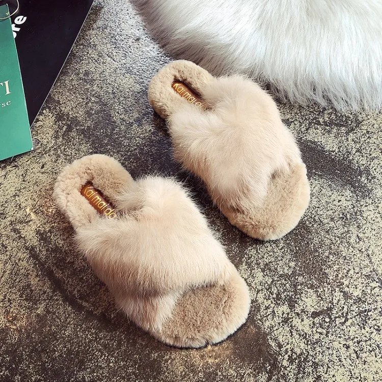 Women Fur Slides Winter Fluffy Furry Slippers Warm House Shoes Slippers Mules Lady Flat Shoes Home Indoor Shoes Zapatos De Mujer - Color: beige