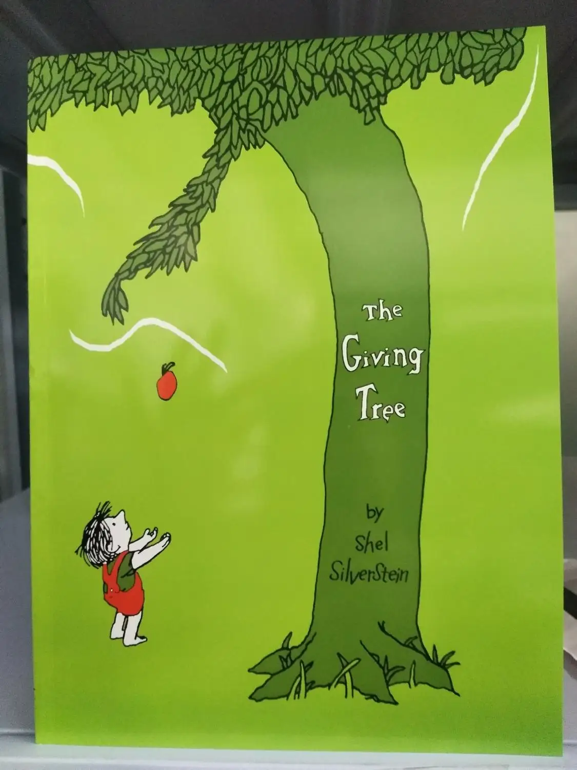 

The Giving Tree Educational children English picture book for baby and small children soft cover