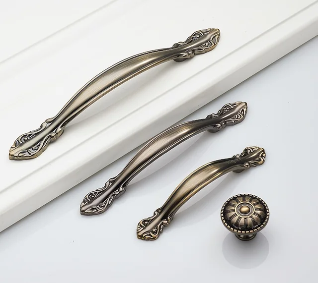 Special Offers 10Pcs/Lot Premintehdw SOLID European Classic Bronze Handle Knob Pull Kitchen Furniture Wardrobe Cabinet Special Offers 10Pcs/Lot Premintehdw SOLID European Classic Bronze Handle Knob Pull Kitchen Furniture Wardrobe Cabinet