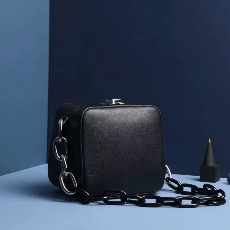 

2019042601 2019 genuine leather luxury handbags women bag runway desigin female Europe brand top quality free shipping of dhl
