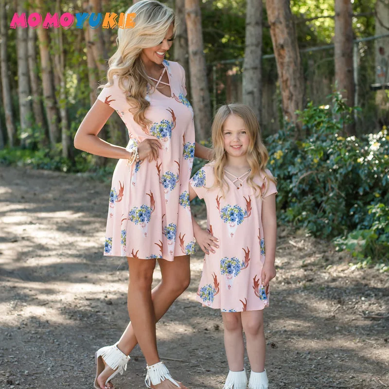 

mother daughter outfits family look 2 color floral print V-neck mom and girl matching a-line dress evening mama and baby dresses