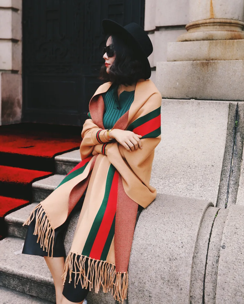 

2017 new autumn and winter wool scarf women Both sides of the flow through the mink velvet knitted shawl jacket