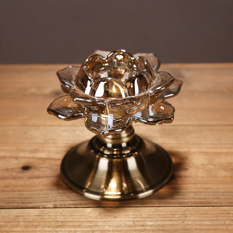 

Classical Glass Lotus Candle Holder Ornamental Table Metal Candlestick Glassware Craft Accessories for Home, Cafe and Bar Decor
