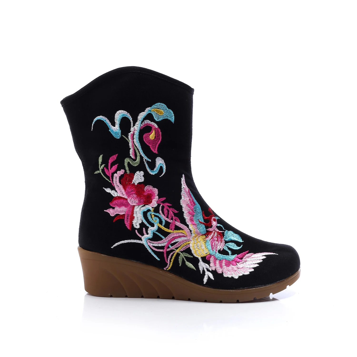 Женские зимние ботинки смешанного стиля; парусиновые ботинки средней высоты с вышивкой в виде феникса; женские высокие черные ботинки на танкетке; Botas Mujer - Цвет: ZBT088
