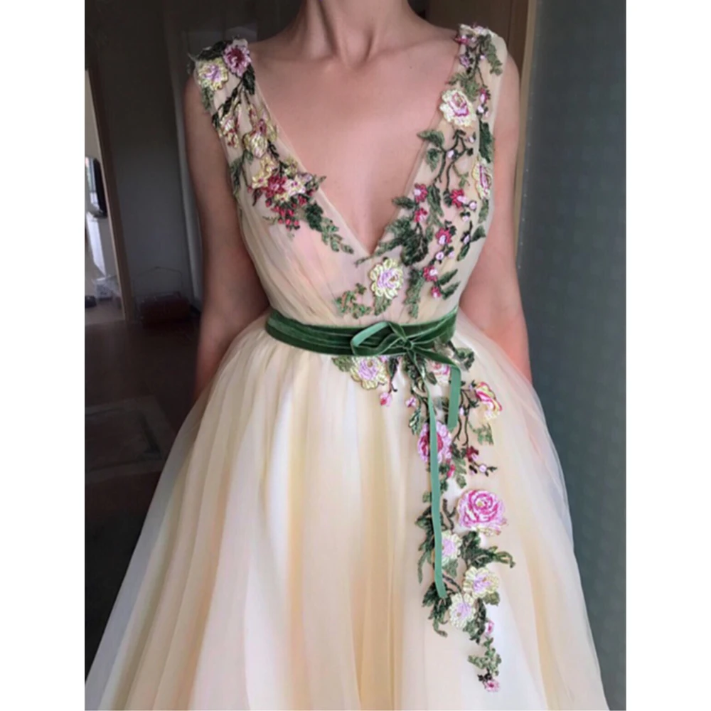 Wonderful-Appliques-Light-Champagne-Tulle-Evening-Dress-V-Neck-A-Line-Floor-Length-Long-Elegant-Prom (1)