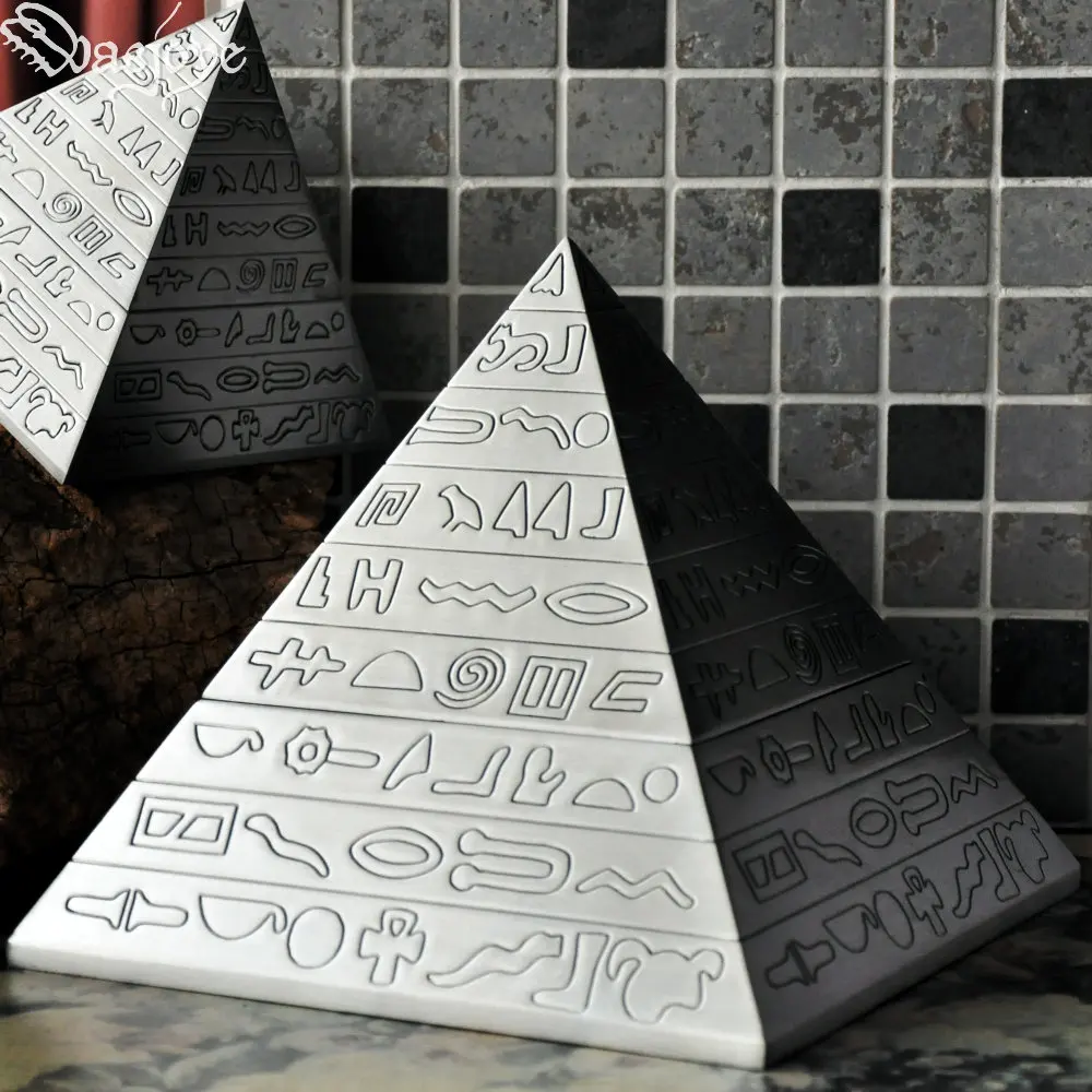 

European style metal retro personality Pyramid fashion Egyptian decorative ashtray, Pyramid ashtray