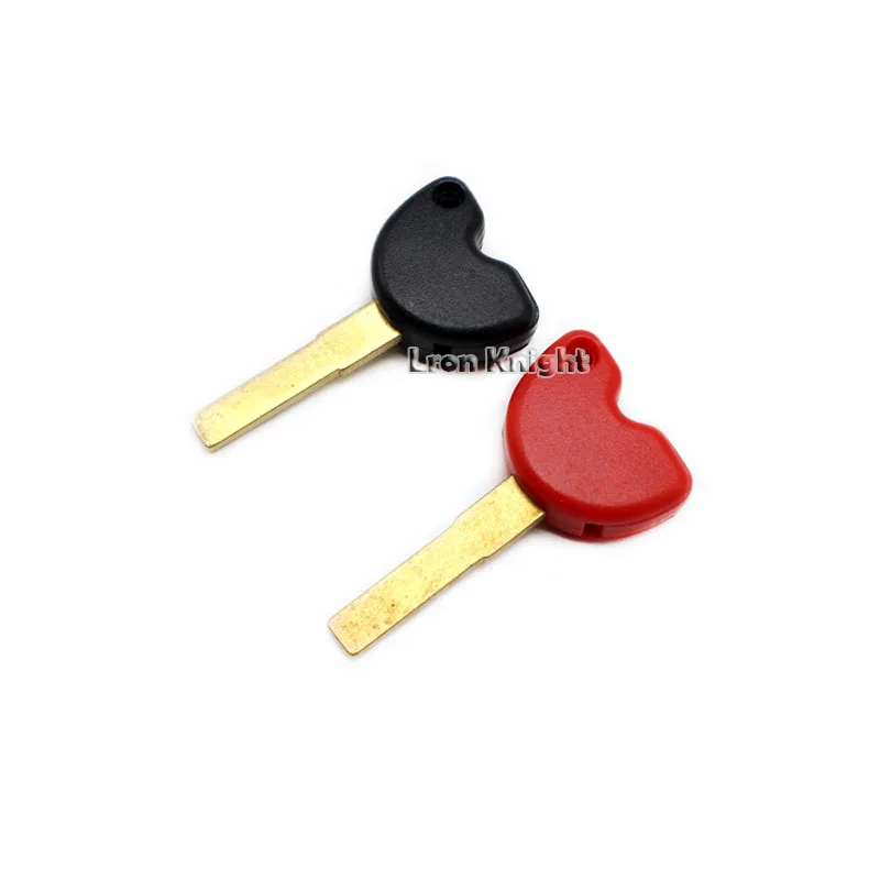 

For GILERA NEXUS 500 MP3 250 beverly 350 Embryo Blank Key Scooter Key can be installed chips For Brembo Piaggio Moto Parts Bike