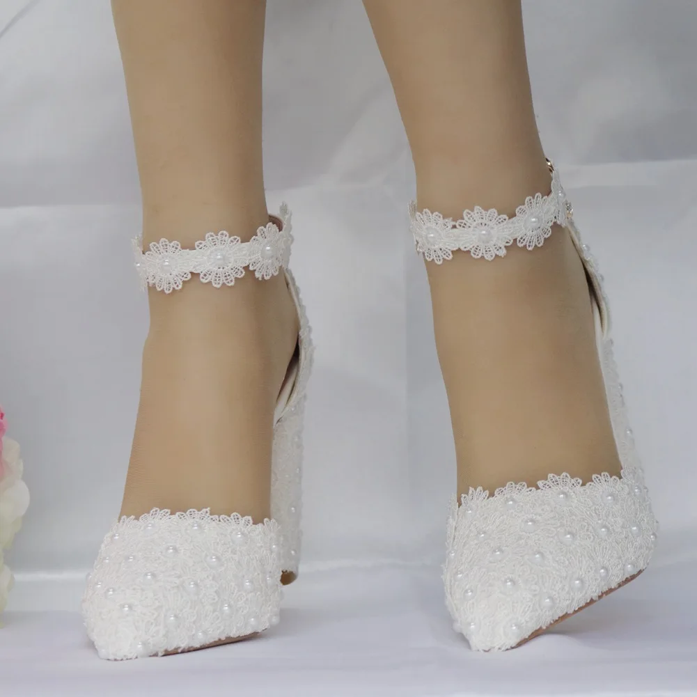 Туфли женские свадебные заостренный носок кружево толстый цветок высокий каблук