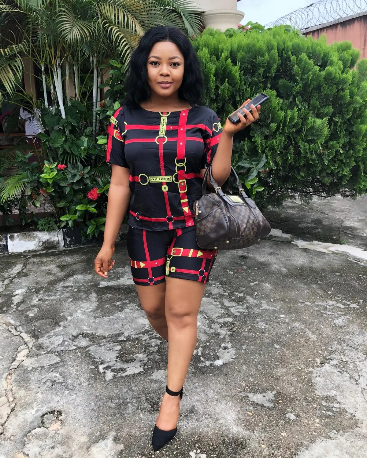 كبيرة الشفاه المطبوعة اثنين من قطعة وتتسابق الصيف الشارع الشهير امرأة س الرقبة تيشرت بلوفر بأكمام قصيرة و الركبة طول السراويل U7022