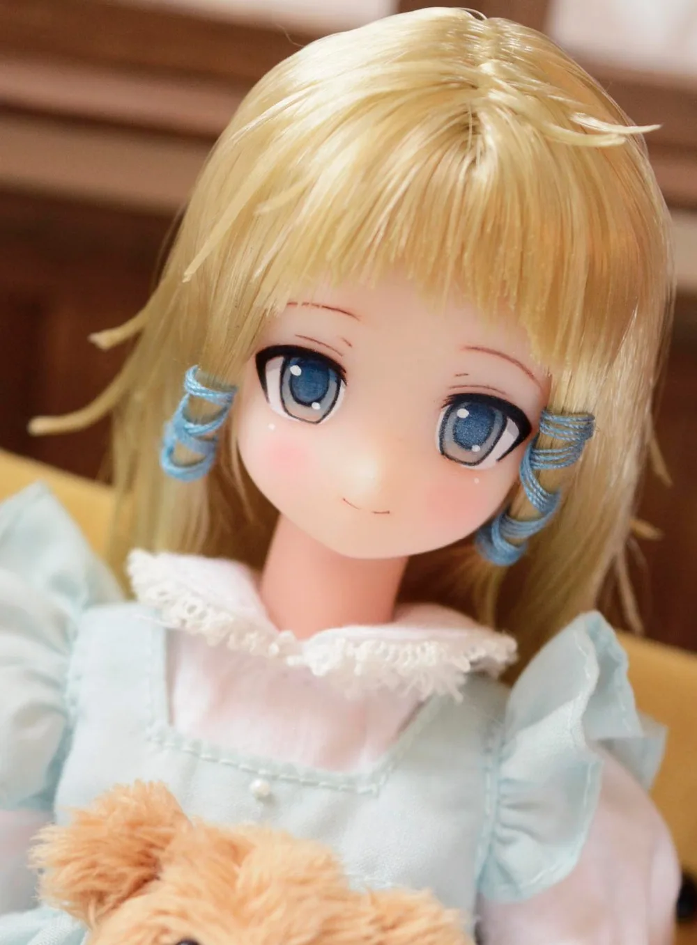 azone head