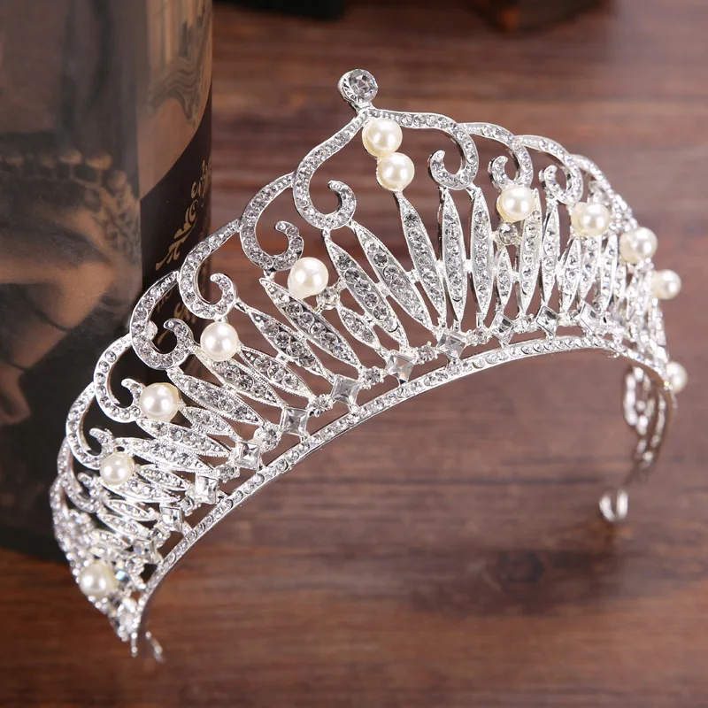 2017-New-Vintage-Luxury-Crystal-Tiara-Delicate-Pearl-Headband-for-Women-Brides-Crown-Wedding-Hair-Accessories (1)