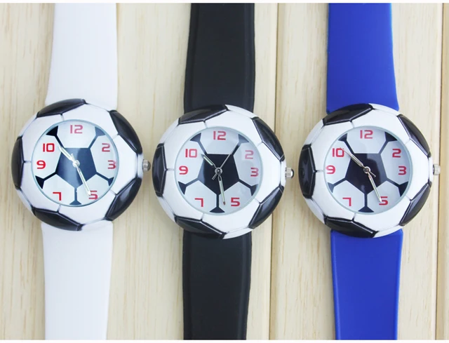 football watches sell like hot cakes. Football hand surface and silicone rubber football watches sell like hot cakes. Football hand surface and silicone rubber