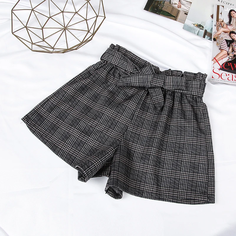 

Bow Tie High Waist Wide Leg Female 2019 Spring and Summer New Retro Plaid A Word Casual Shorts Tide