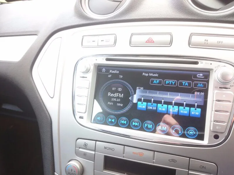 FORD FOCUS (2)