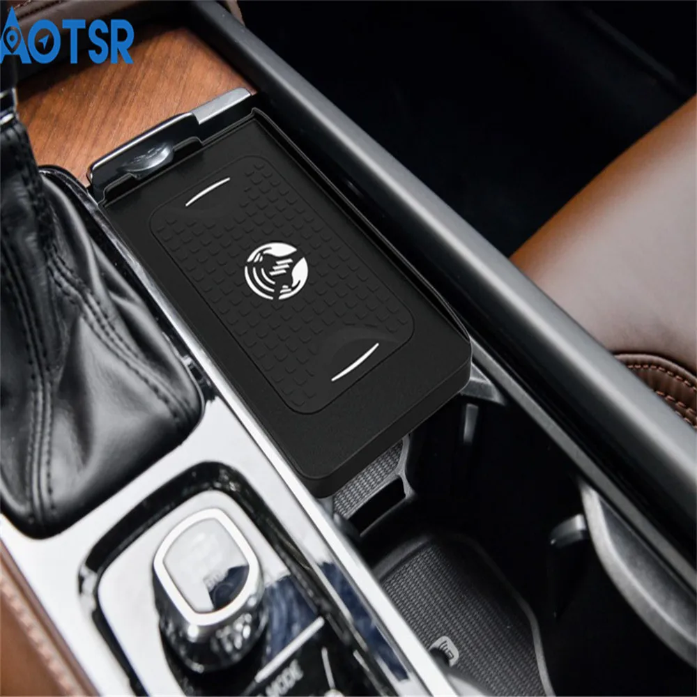 Автомобильное зарядное устройство Aotsr беспроводное для Volvo XC90/XC60/ S90L/V90 2017