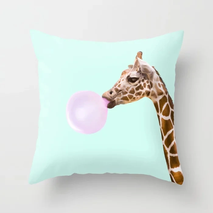 giraffe-szw-pillows.webp