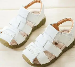 Новые летние кожаные сандалии из искусственной кожи для мальчиков повседневная обувь Баотоу для маленьких мальчиков обувь скольжения сухожилия мягкое дно - Цвет: 4