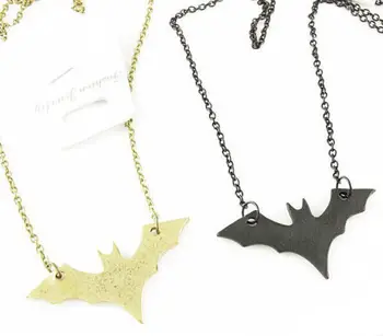 

HOT Free Ship 1pcs Chic Halloween Flying bat Pendant Metal Chain Necklace Gift