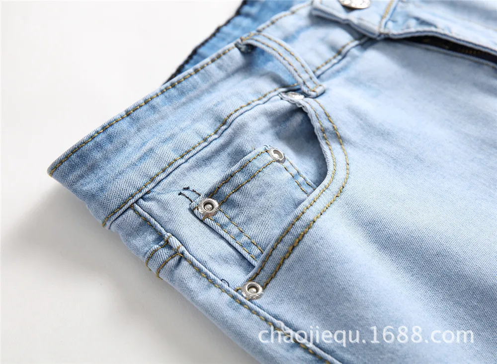 7F2A1242
