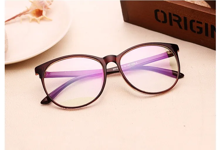 3677222136_1402742327