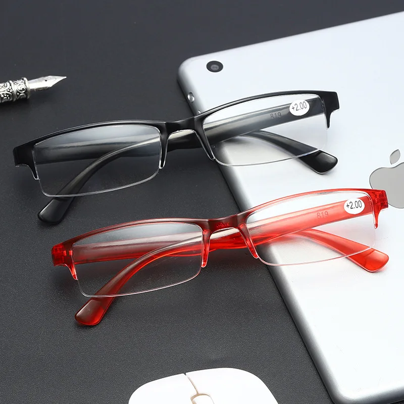 

Higodoy 250-degree field of view magnifying glass classic retro plastic transparent frame men reading glasses