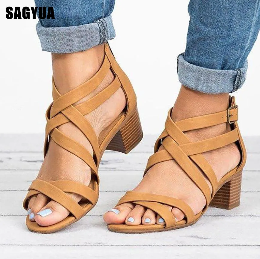 

Large size Sandals women Open toe Platform shoes Ladies shallow Casual shoe Cross strap High heels Wedding pumps Back zipper 615