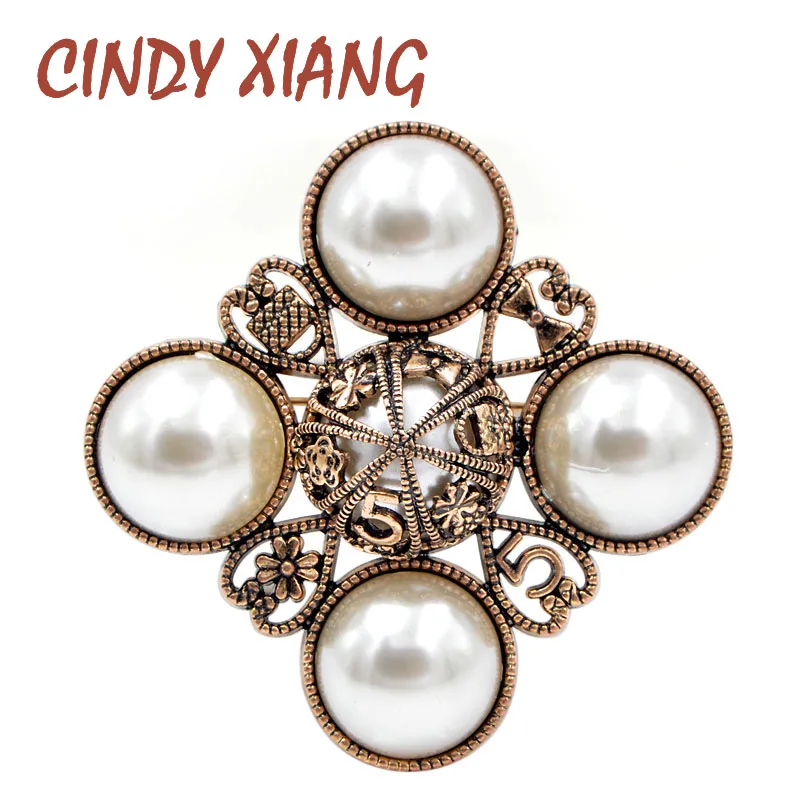 

CINDY XIANG New Arrival 2018 Pearl Cross Style Brooches for Women Baroque Jewelry Brooch Pin Vintage Fashion Coat Accessories