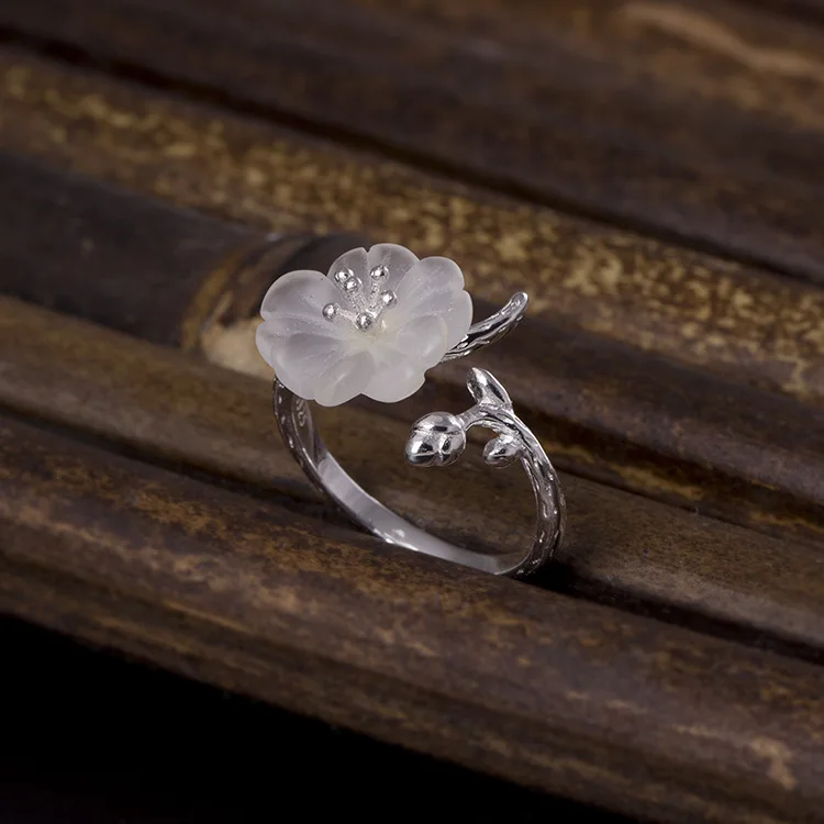 

S925 Silver Plum Blossom Branch Opening Ring Female Handmade Natural White Crystal Fashion Ring