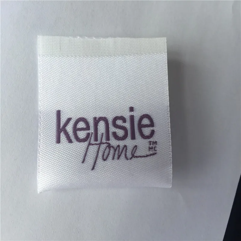 Custom High Density 4.6*8.2cm Woven Label Clothing Label Weaving