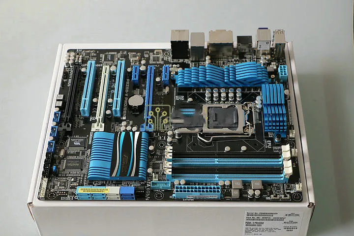 

New Asus/ Asus p8z68-v PRO/GEN3 Z68 motherboard 1155 pins support I7 3770K