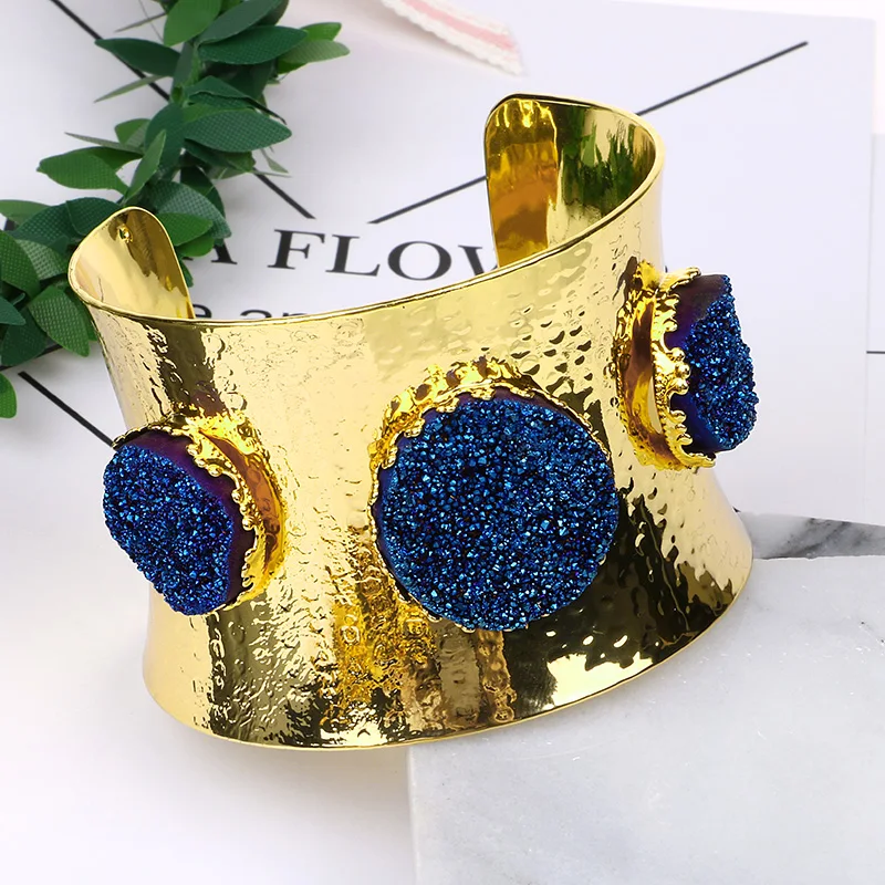 0000090703_e3u2n4