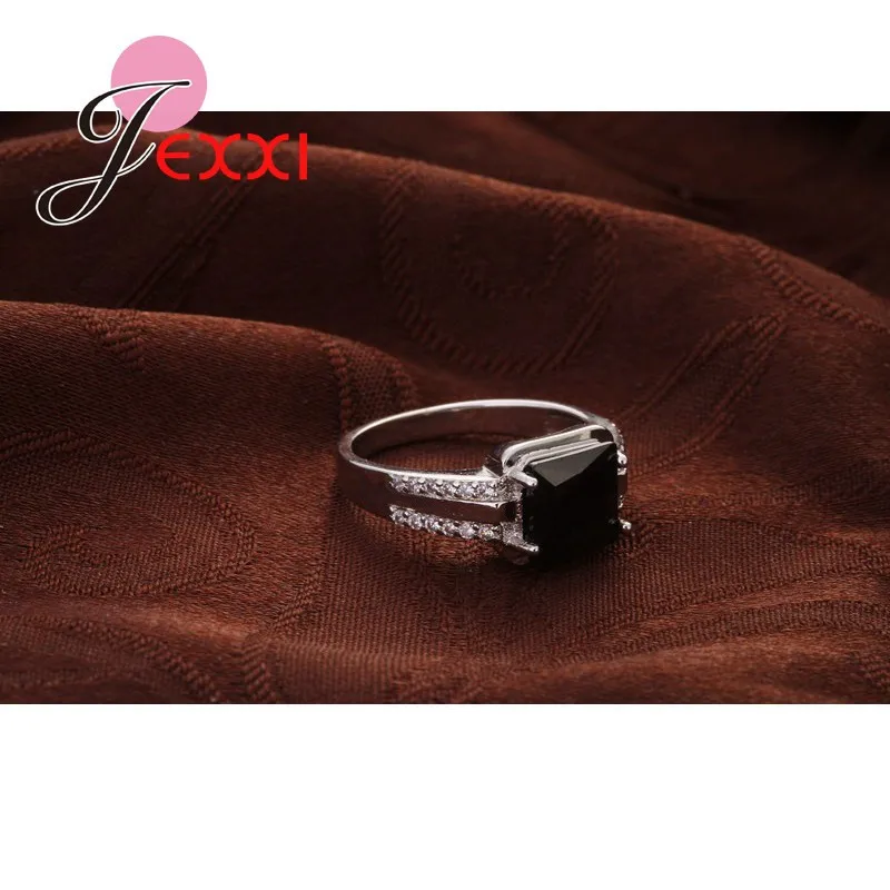 Женское кольцо из серебра 925 пробы с кубическим цирконием|cubic zirconia|925 sterling silver