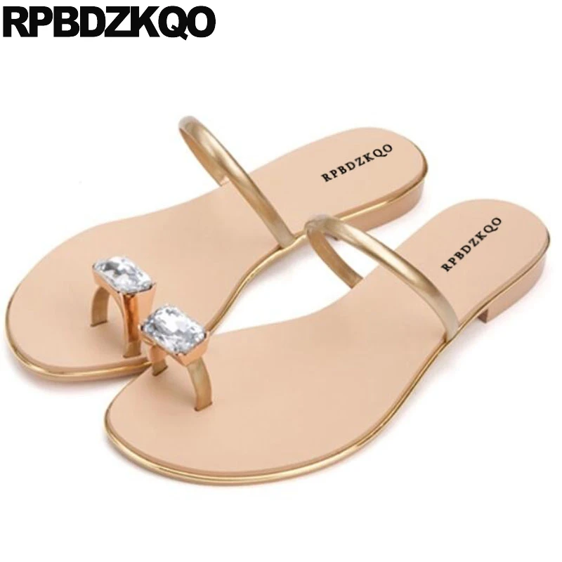 

Famous Brand Red Luxury Shoes Women Designer Gold Flat Toe Ring Rhinestone Jewel Slides Diamond Crystal Lady Summer Sandals