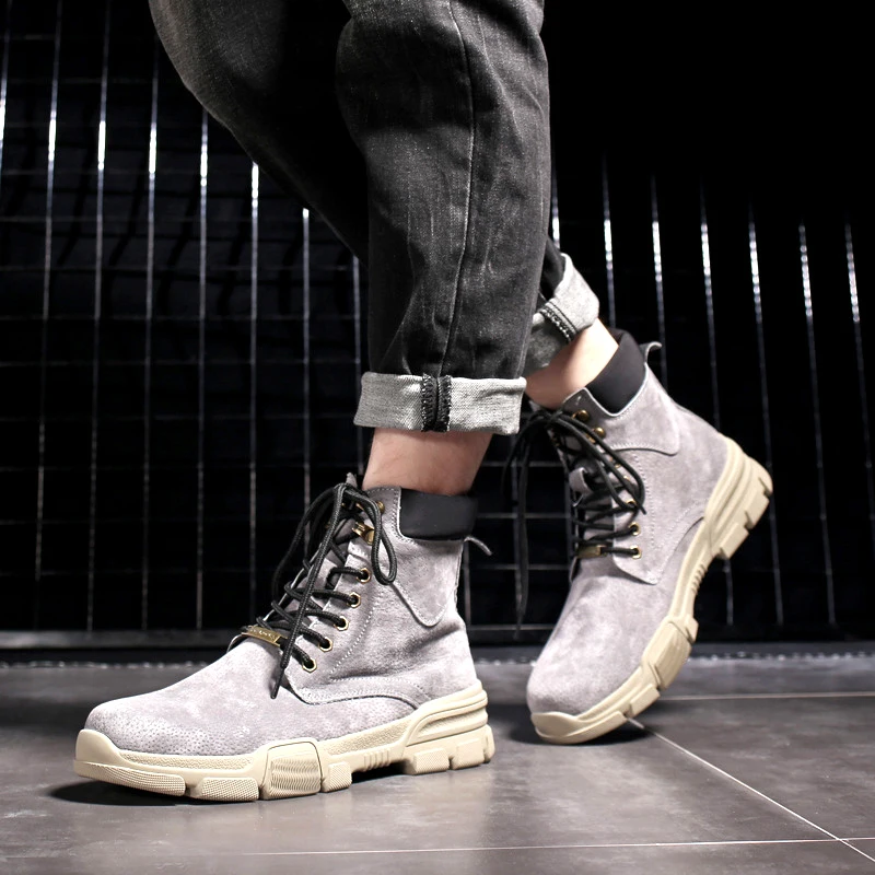 

Winter . men's boots leather warm military boots big size Korean version of the British wind boots men