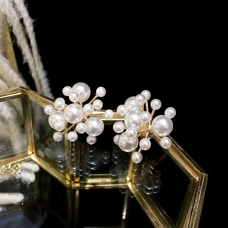 

Luxury natural pearl Stud Earrings High Quality Flower Shape Pearl Earrings Baroque Pearl Beads Bridal Jewelry Girl's Best Gift