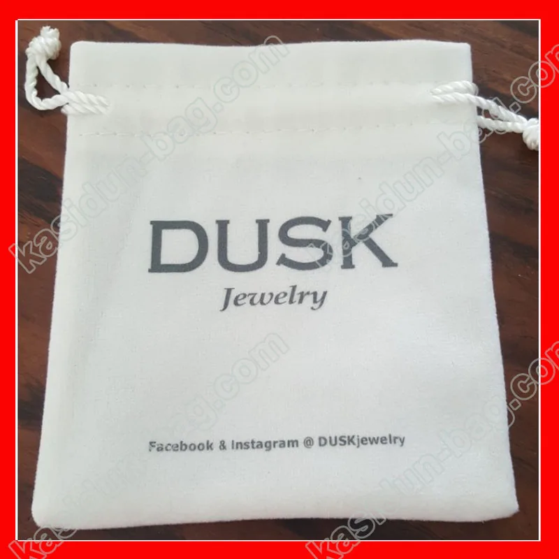 Рисунок 3 - бархатная Подарочная сумка с логотипом