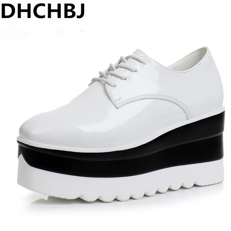 

Superstars Brogue Shoes Women Stars Derby Bulock Japanned Leather Platform Wedges Shoes British Lace-Up Oxford Shoes Creepers