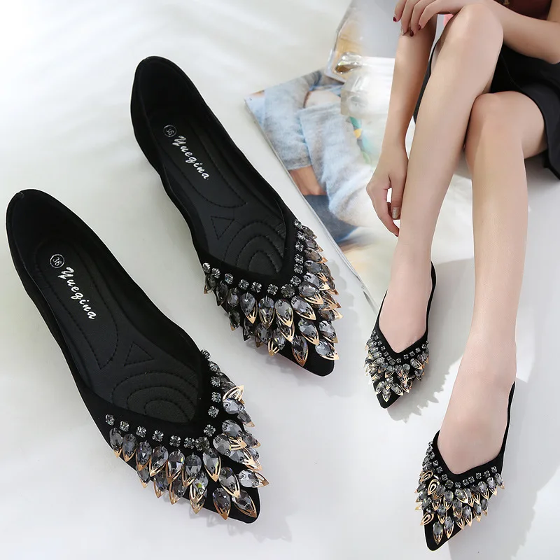 

Metal bling shallow flats ladies crystal decoration pointy toe flat soft heel moccasins female spring slip on boats shoes woman