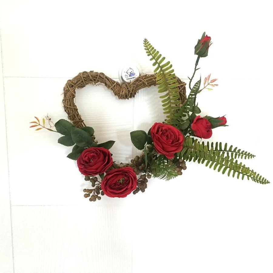 34x30cm Artificial Silk Rose Flowers Heart Shaped Door Wreaths 34x30cm Artificial Silk Rose Flowers Heart Shaped Door Wreaths Wedding Christmas Party Car Decoration In Dried From Home
