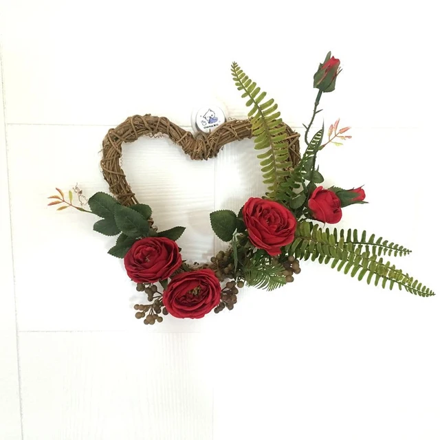 34x30cm Artificial Silk Rose Flowers Heart Shaped Door Wreaths 34x30cm Artificial Silk Rose Flowers Heart Shaped Door Wreaths Wedding Christmas Party Car Decoration