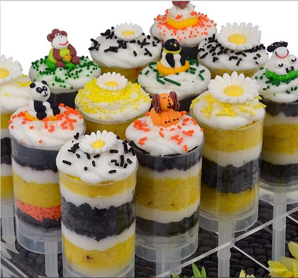 Round-Shape-Food-safe-Cake-Push-Pops-Containers-with-Lids-Plastic-Style-Dessert-Cups-Dessert-Bars